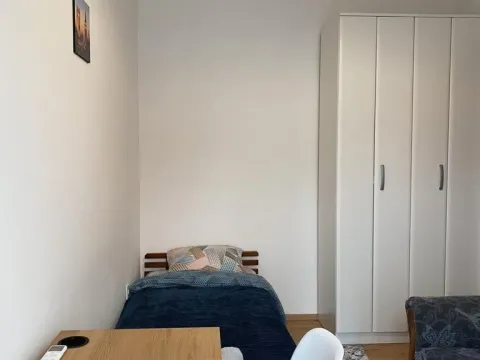 Izdavanje, trosoban stan, 90m², Budva, Crna Gora - image 25