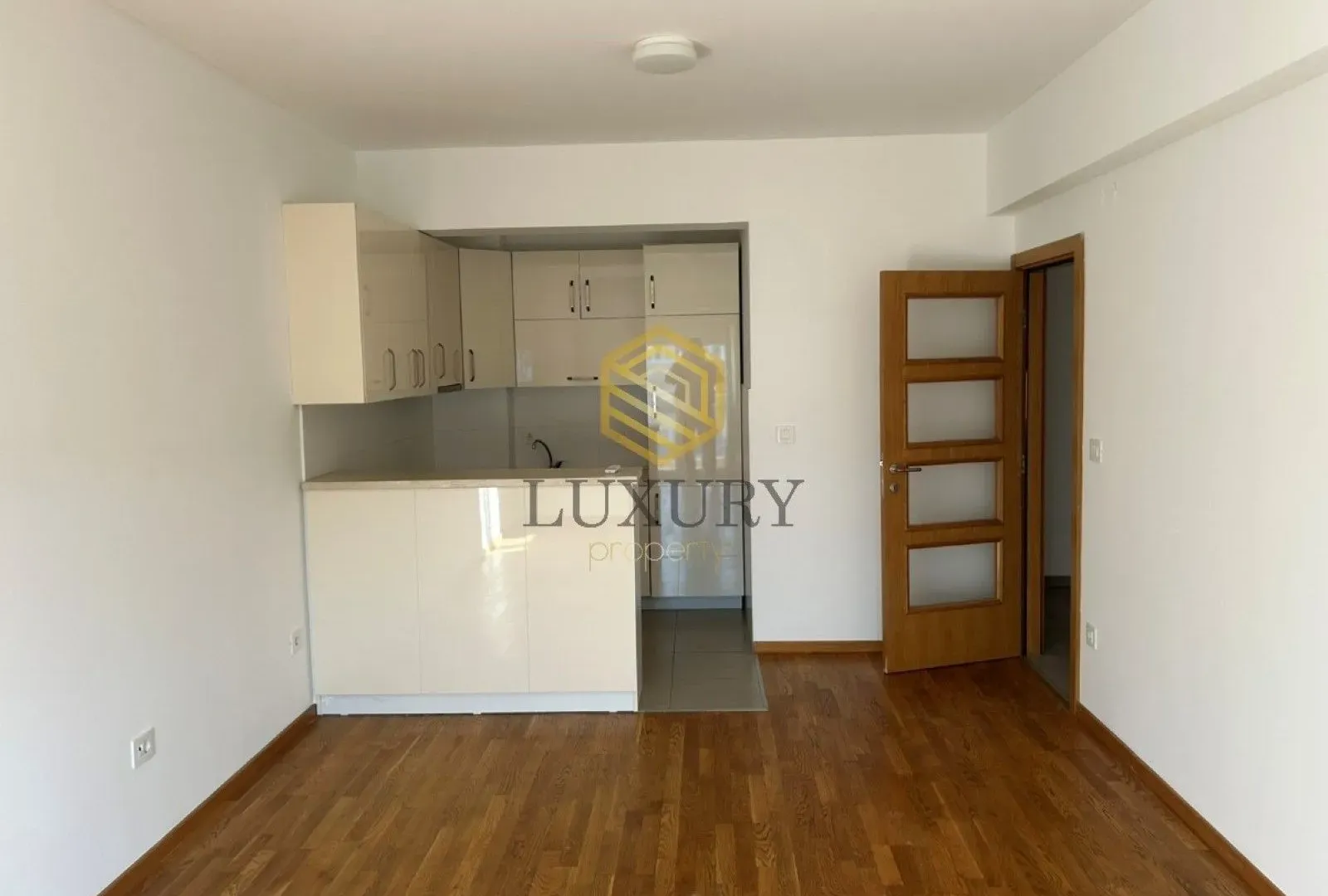 Rent, office space, 65m², Stari Aerodrom, Podgorica