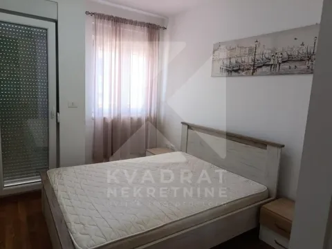 Rent, one bedroom apartment, 43m², City Kej, Podgorica - image 5