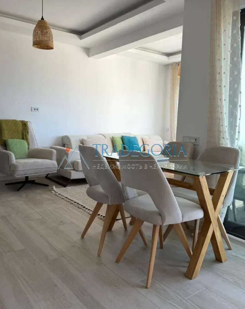 Prodaja, dvosoban stan, 70m², Tivat, Crna Gora
