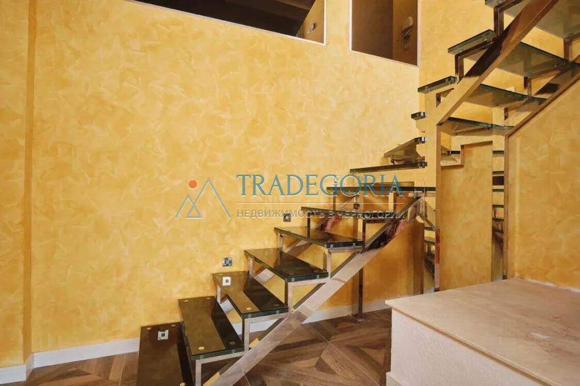 Prodaja, trosoban stan, 350m², Rafailovići, Budva