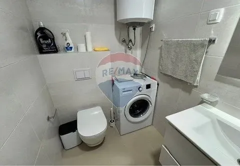 Izdavanje, dvosoban stan, 69m², Master Kvart, Podgorica - image 10