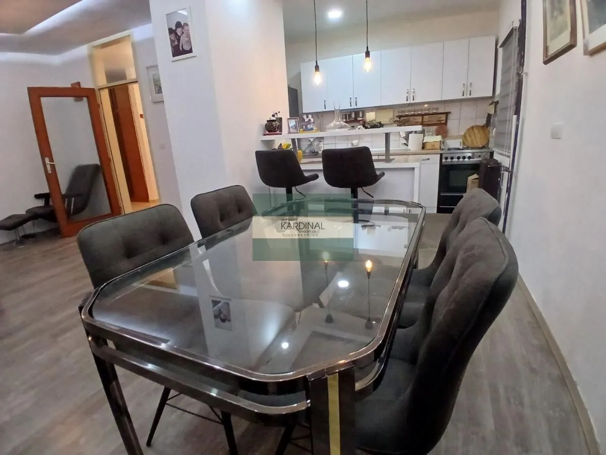 Prodaja, dvosoban stan, 67m², Sarina Medja, Jagodina