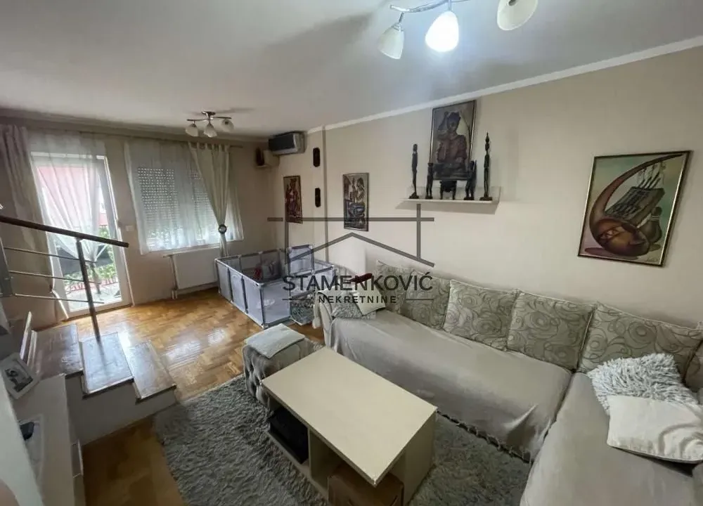 Izdavanje, dvosoban stan, 60m², Nova Detelinara, Novi Sad Sve Podlokacije