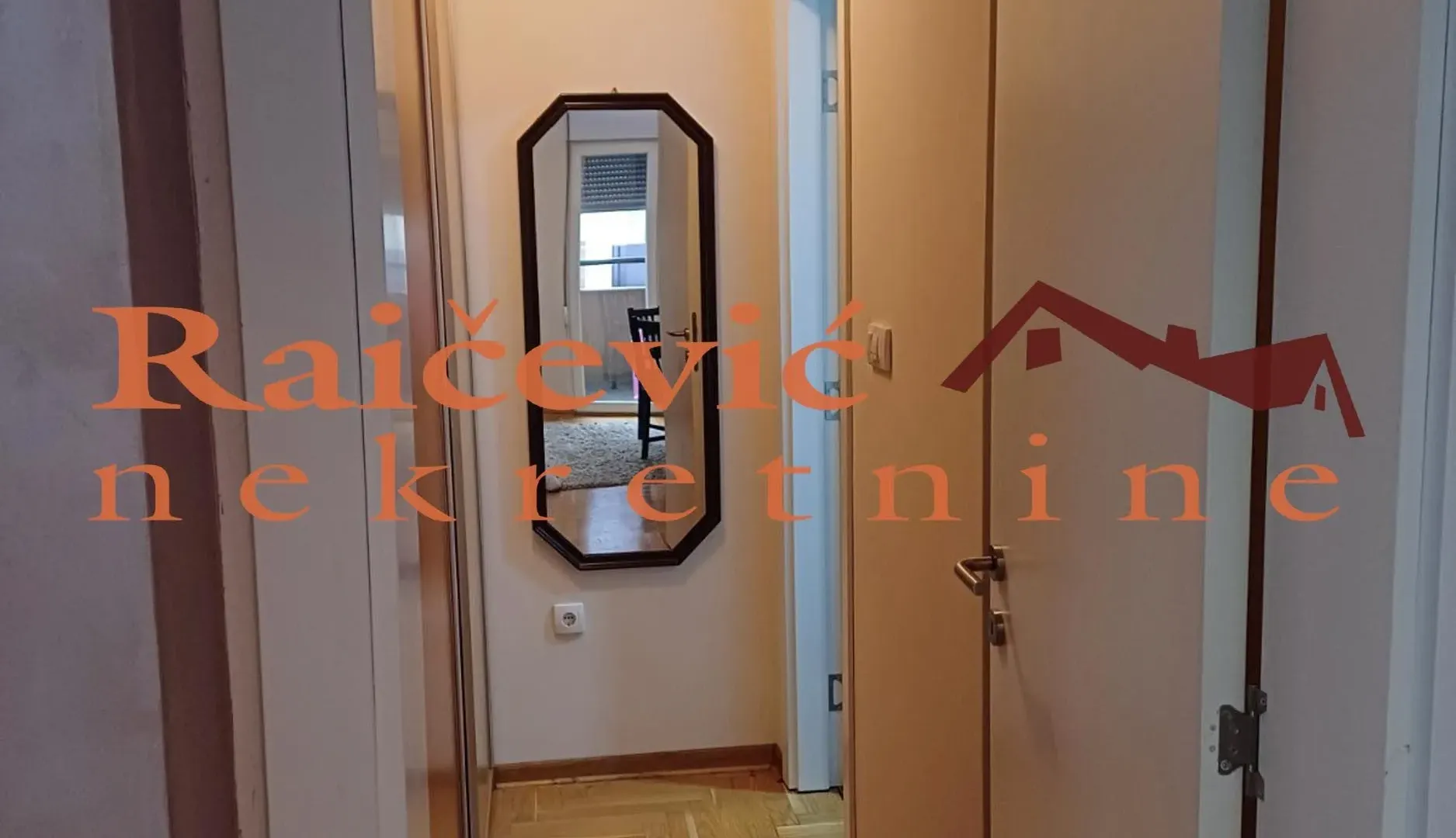Prodaja, trosoban stan, 84m², Zemun Gornji Grad, Zemun Sve Podlokacije