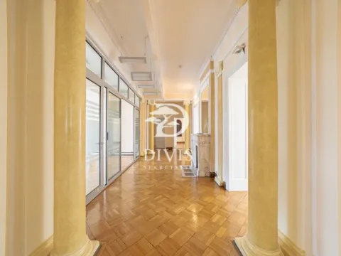 Izdavanje, poslovni prostor, 255m², Vračar Centar, Vračar Sve Podlokacije - image 8