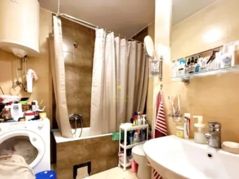 Prodaja, trosoban stan, 81m², Stari Aerodrom, Podgorica - image 6