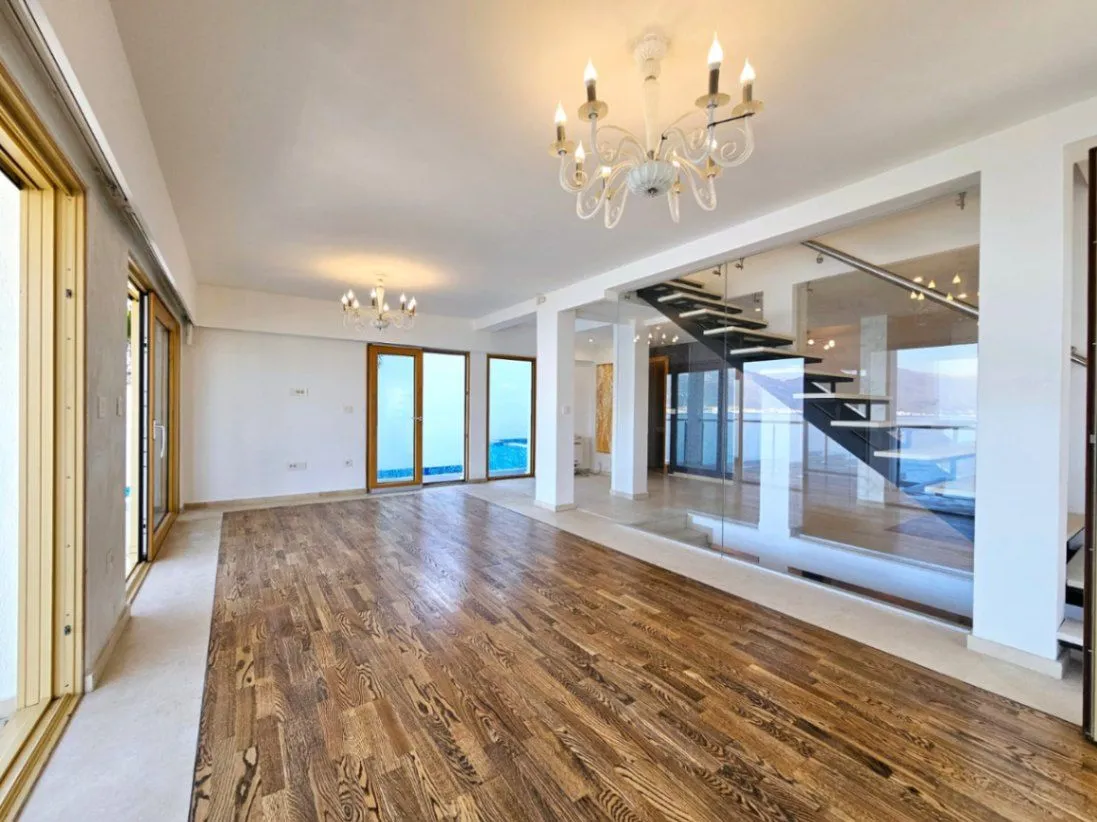 Prodaja, kuća, 250m², Krašići, Tivat