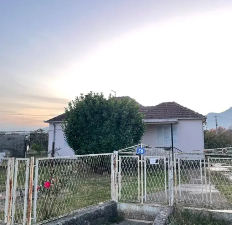 Sale, house, 80m², Botun, Podgorica