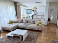 Prodaja, četvorosoban stan, 270m², Skojevsko Naselje, Beograd - image 3