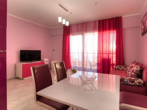 Prodaja, jednosoban stan, 56m², Budva, Crna Gora - image 1