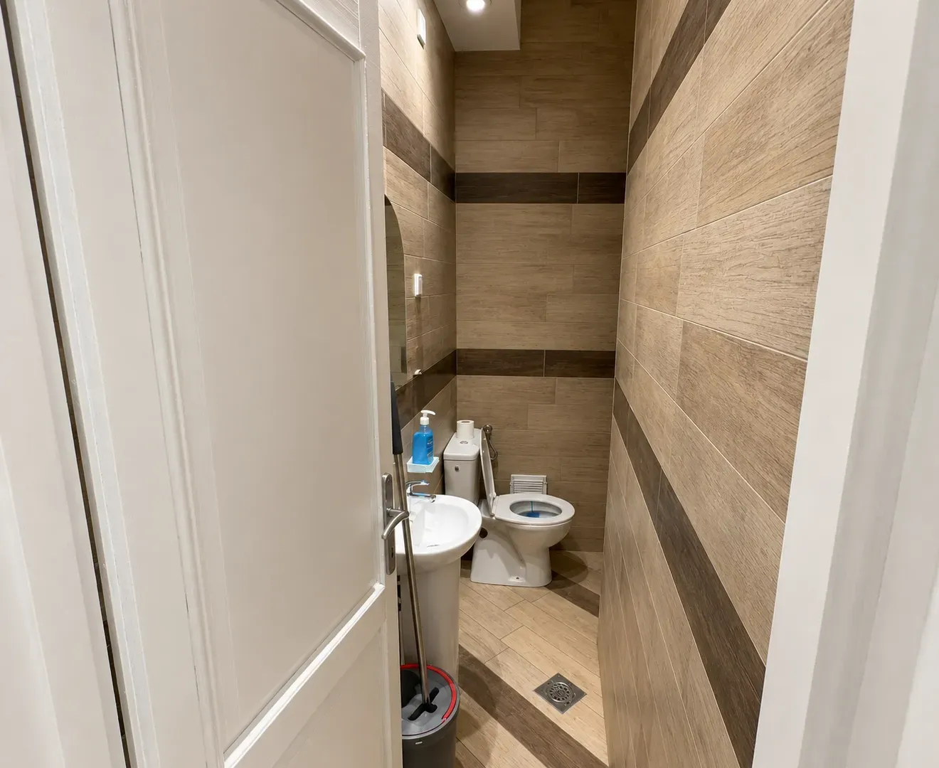 Rent, office space, 55m², Stari Grad Kotor, Kotor