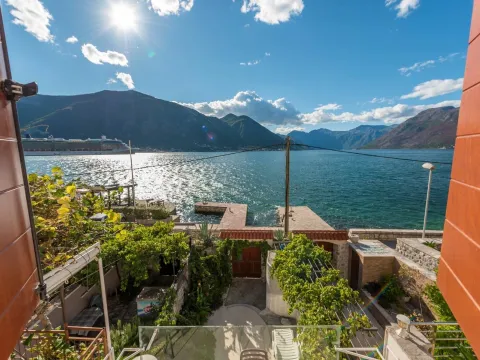 Prodaja, kuća, 232m², Kotor, Crna Gora - image 27
