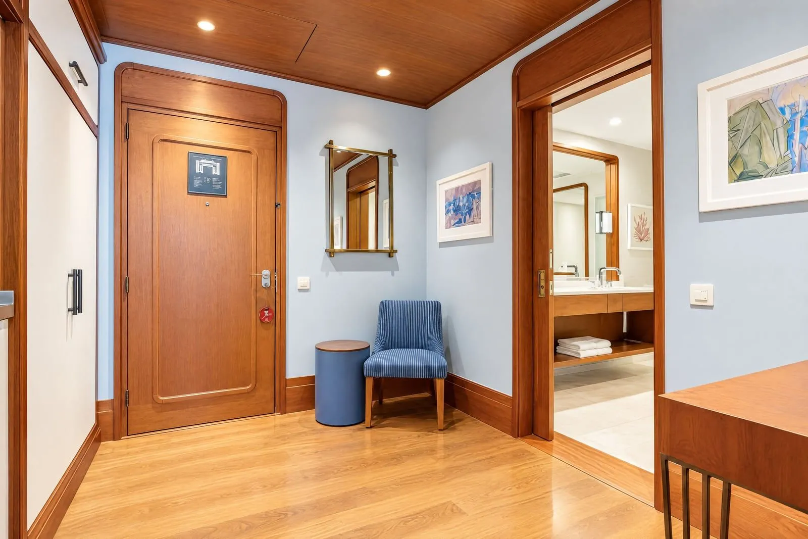 Prodaja, jednosoban stan, 43m², Tivat, Crna Gora