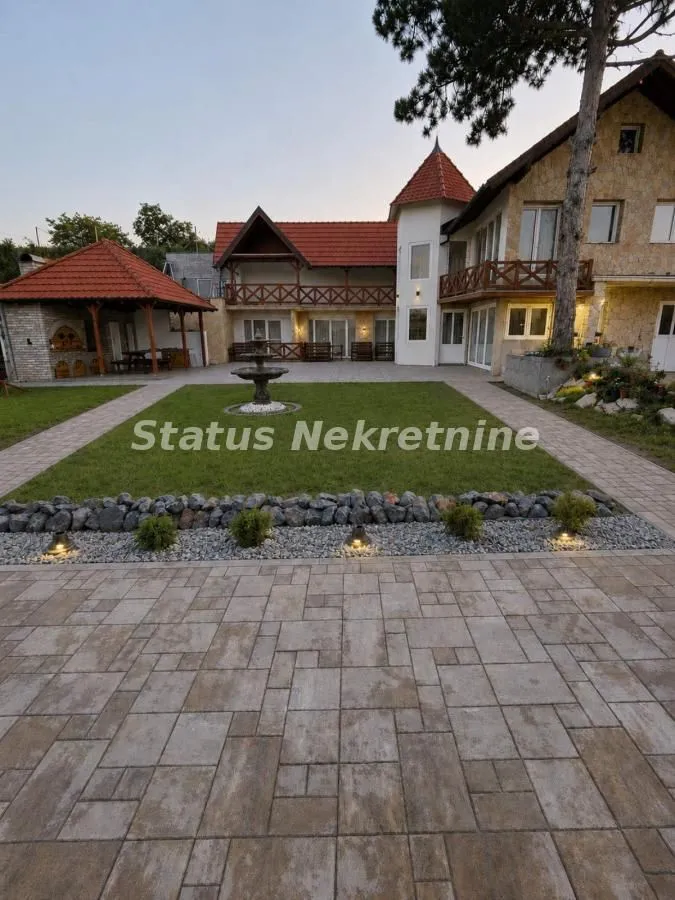 Izdavanje, kuća, 200m², Petrovaradin, Novi Sad