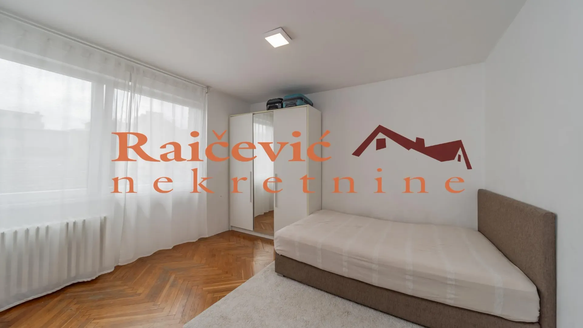 Sale, three bedroom apartment, 68m², Stari Grad, Beograd