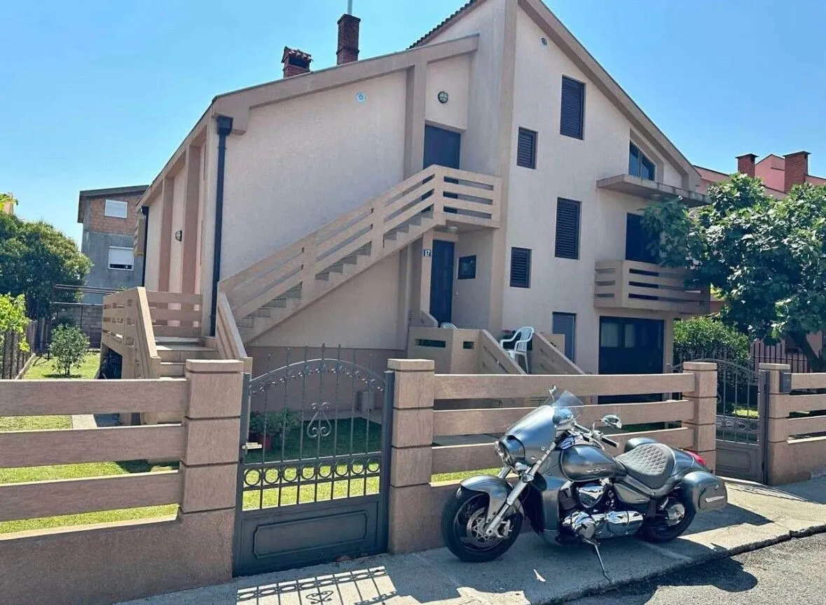 Prodaja, kuća, 480m², Podgorica, Crna Gora