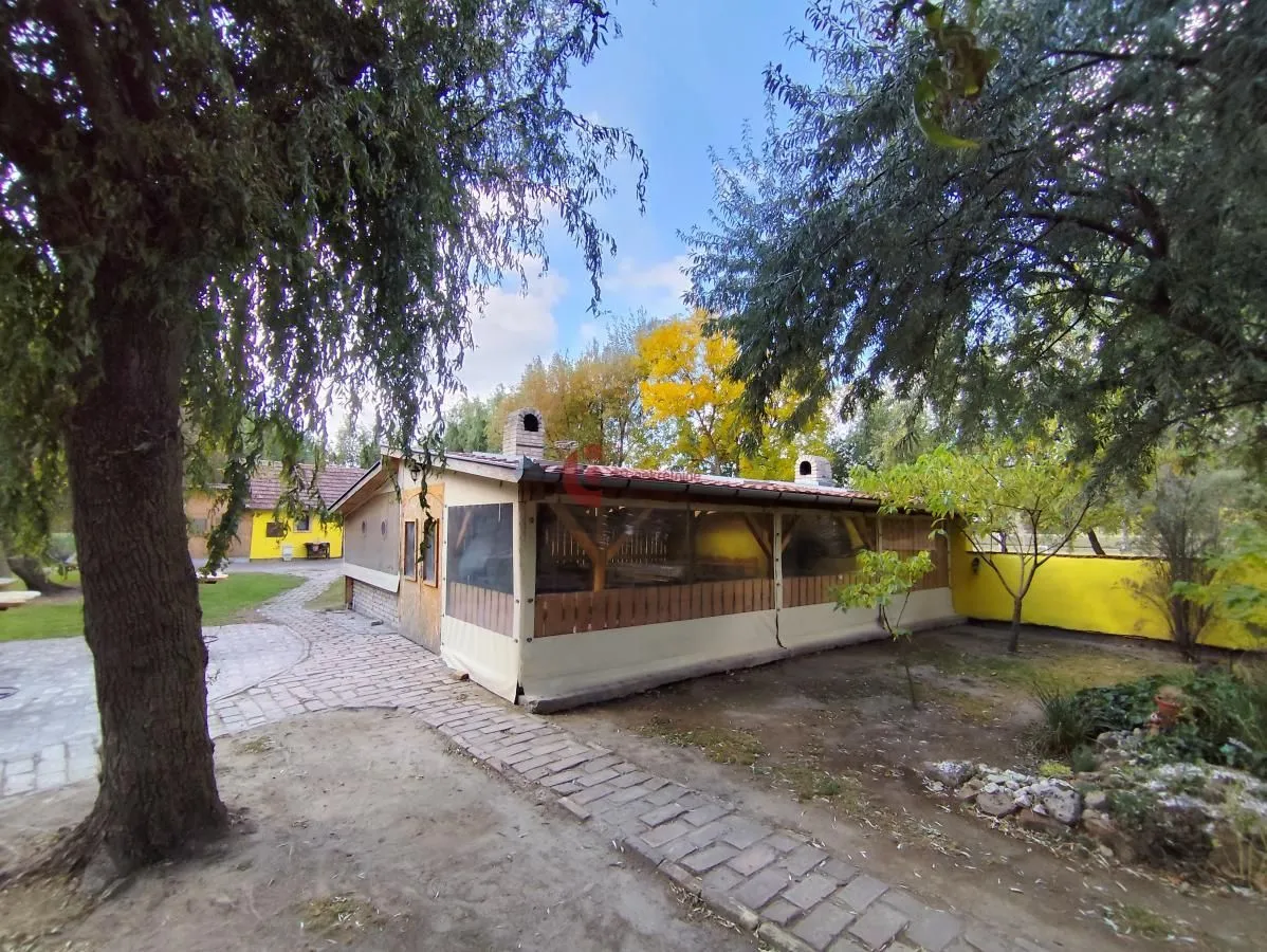 Prodaja, ugostiteljski objekat, 196m², Horgoš, Kanjiža