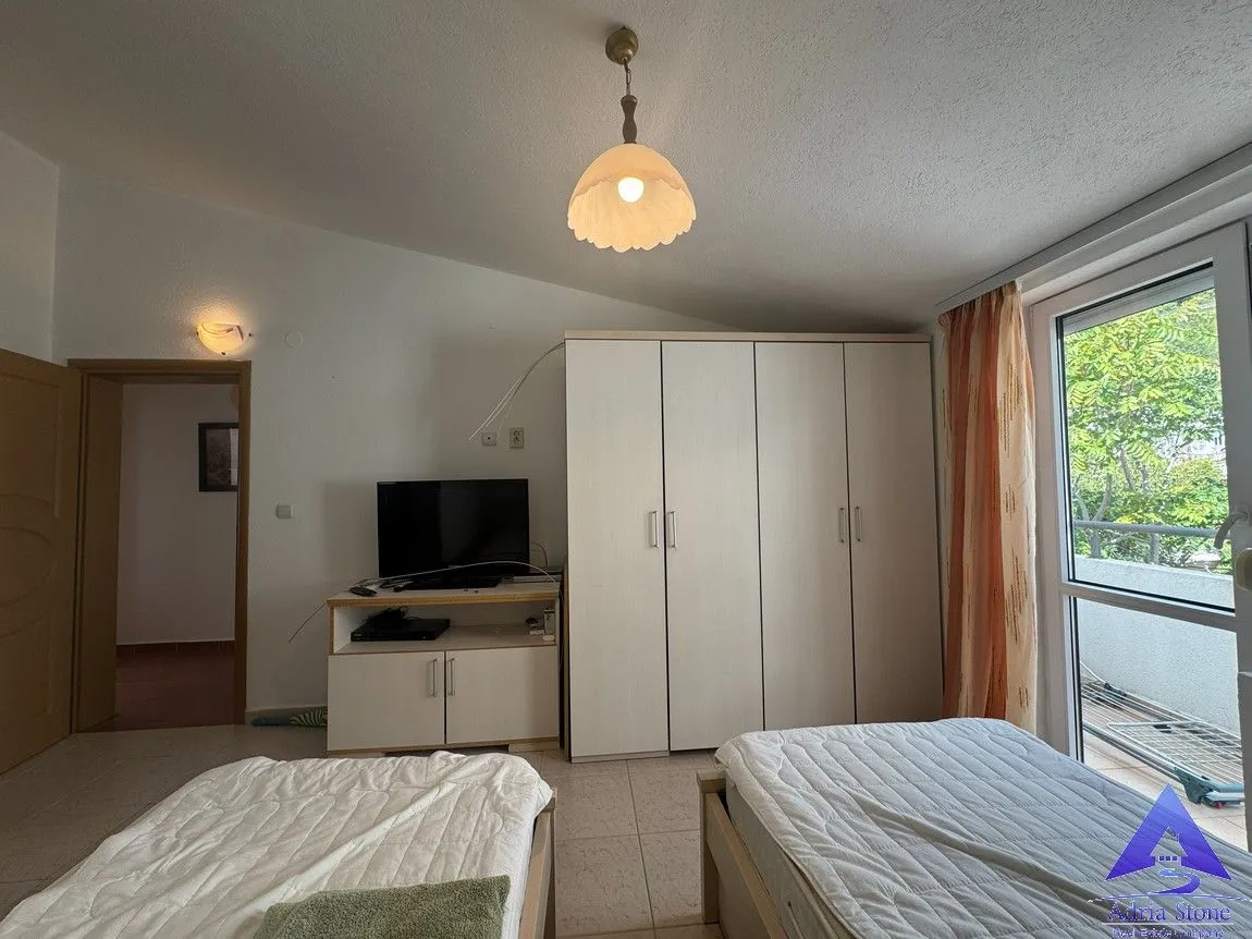 Prodaja, četvorosoban stan, 176m², Petrovac, Budva