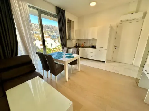 Rent, two bedroom apartment, 54m², Bečići, Budva - image 9