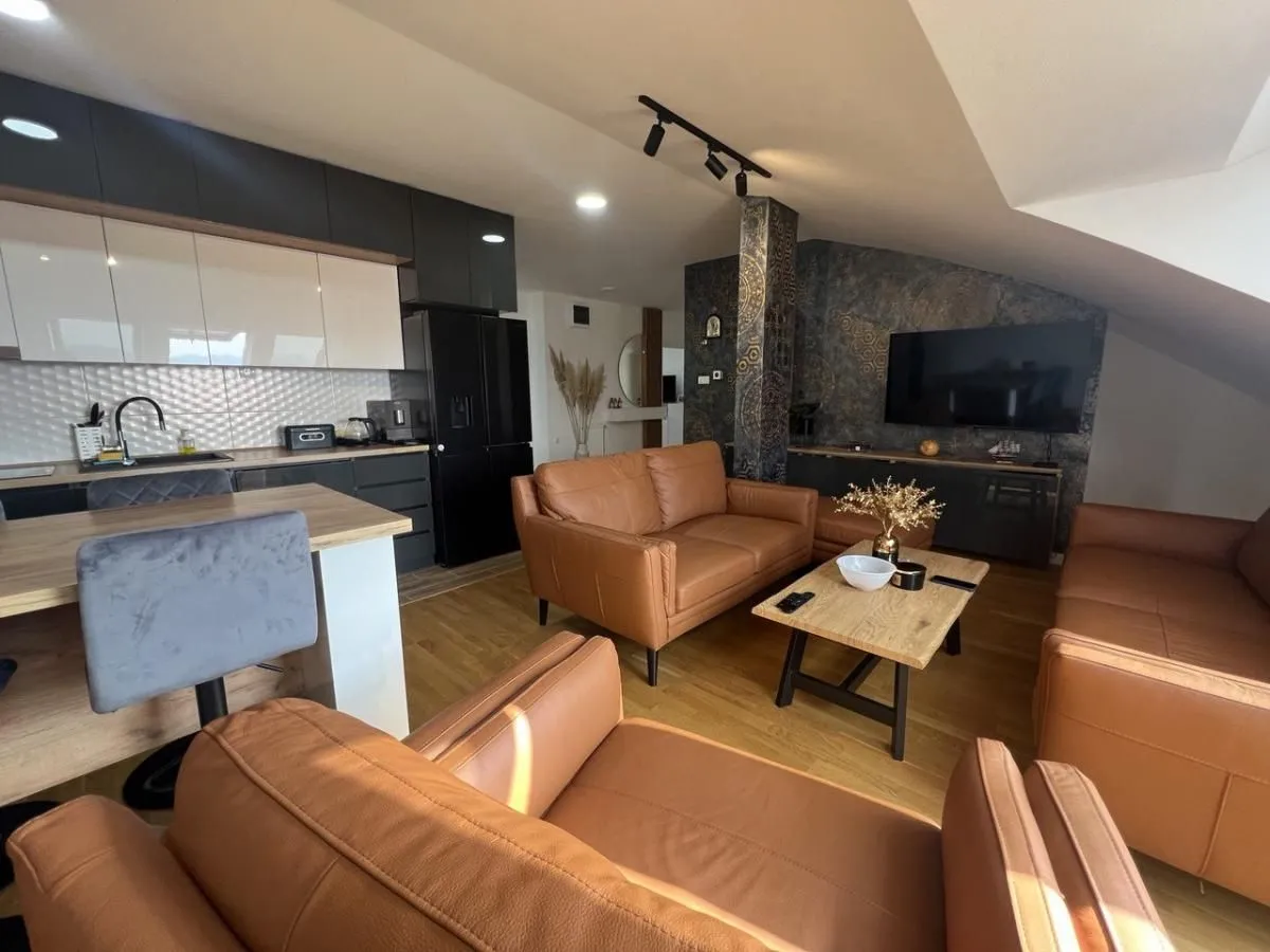 Prodaja, stan, 113m², Bulevar patrijarha Pavla, Novi Sad Sve Podlokacije