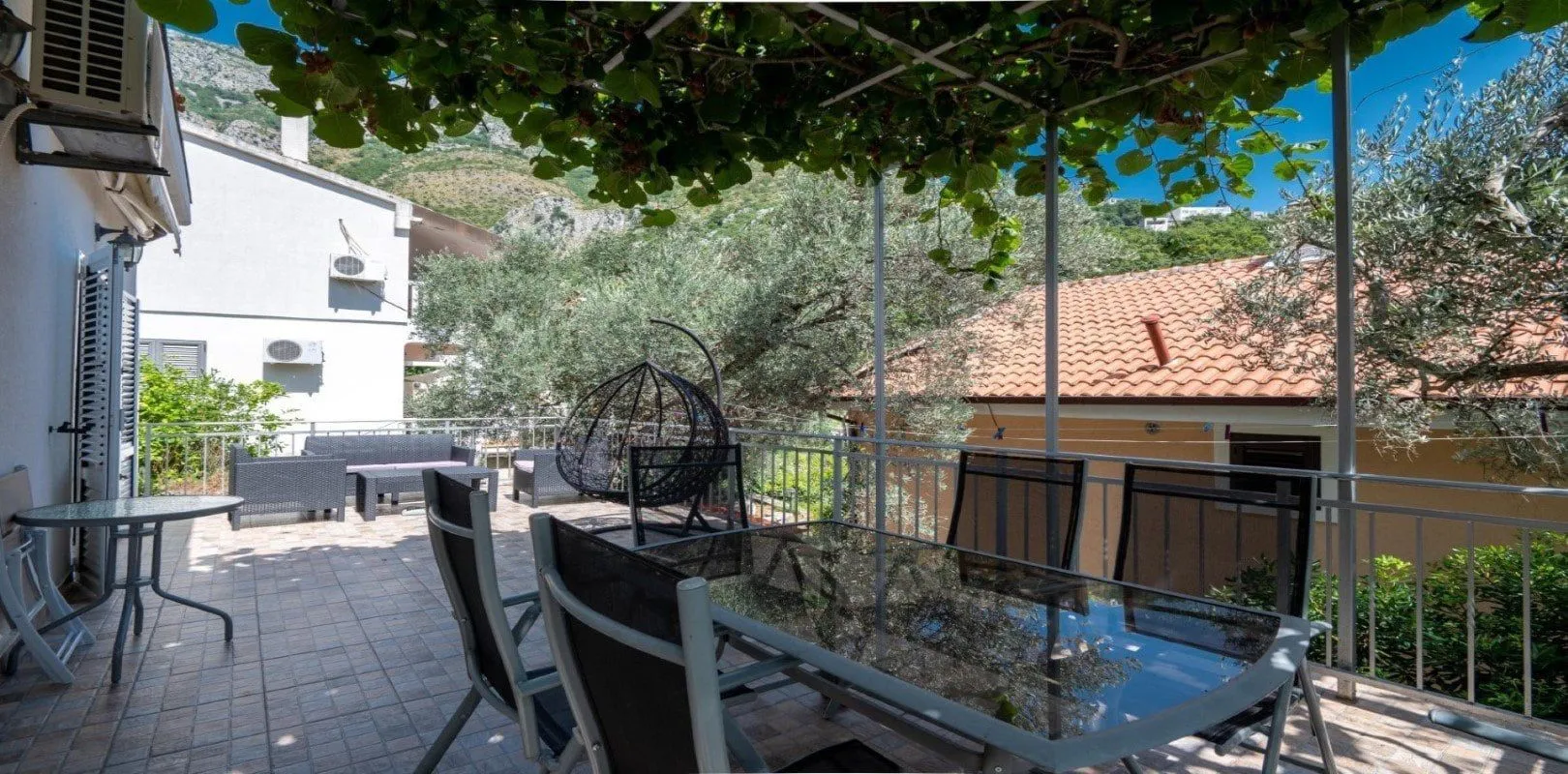 Sale, house, 90m², Rijeka Reževići, Budva