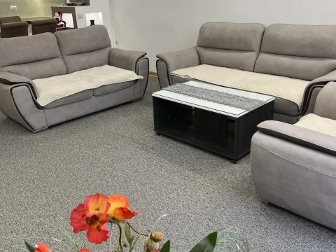 Izdavanje, jednosoban stan, 93m², Centar, Novi Sad