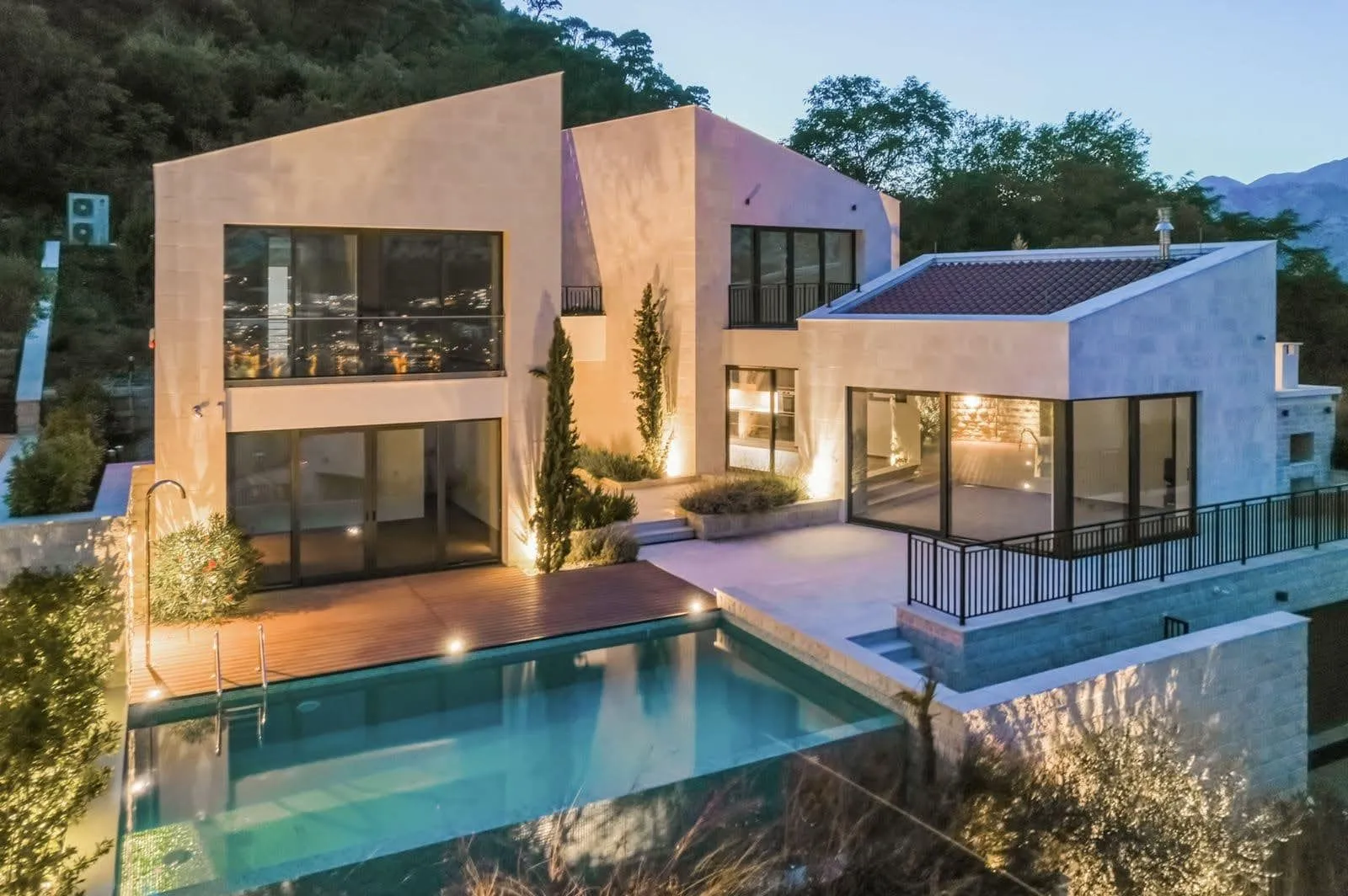 Sale, house, 456m², Prčanj, Kotor