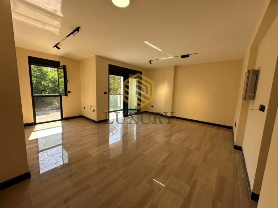 Izdavanje, trosoban stan, 111m², Zagorič, Podgorica