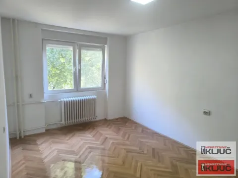 Prodaja, dvosoban stan, 56m², Železnička Stanica, Novi Sad Sve Podlokacije - image 3