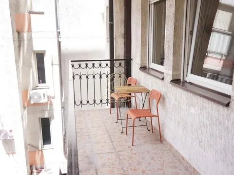 Rent, two bedroom apartment, 65m², Vračar Sve Podlokacije, Beograd - image 7