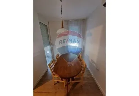 Izdavanje, dvosoban stan, 76m², Blok 9, Podgorica - image 8