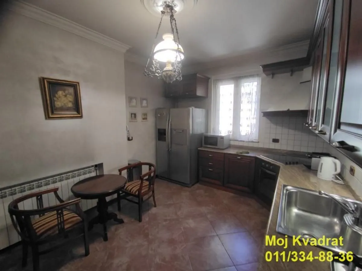 Izdavanje, dvosoban stan, 80m², Stari Grad, Beograd