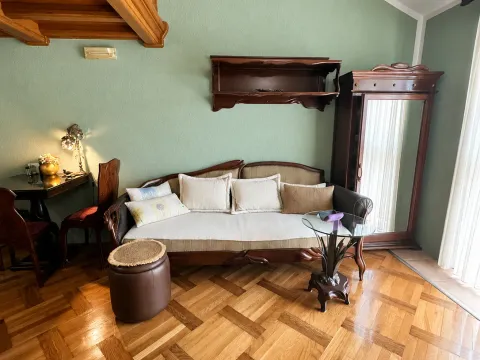 Prodaja, garsonjera, 36m², Centar, Bar - image 1