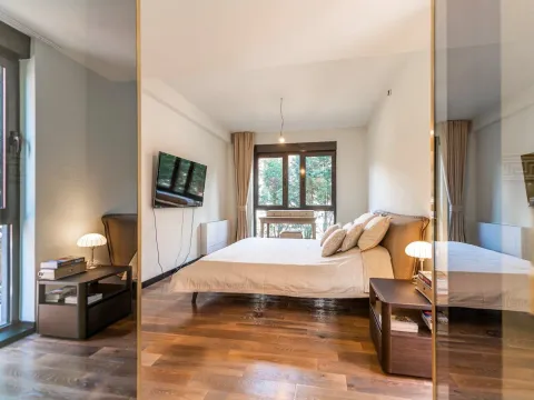 Sale, three bedroom apartment, 200m², Podgorica, Crna Gora - image 21