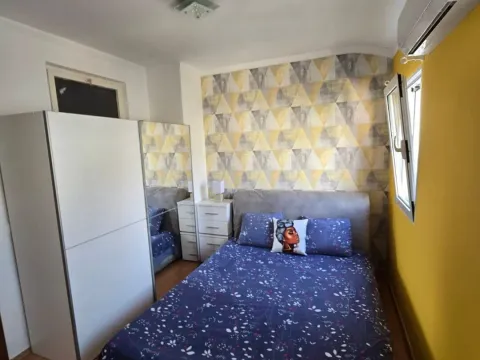 Rent, one bedroom apartment, 50m², Tivat, Crna Gora - image 7