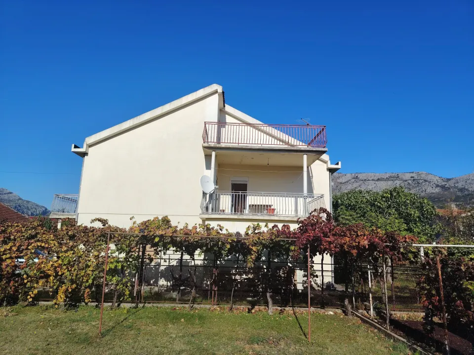 Sale, house, 318m², Murtovina, Podgorica
