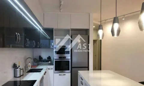 Izdavanje, četvorosoban stan, 95m², Kej, Novi Sad Sve Podlokacije - image 3