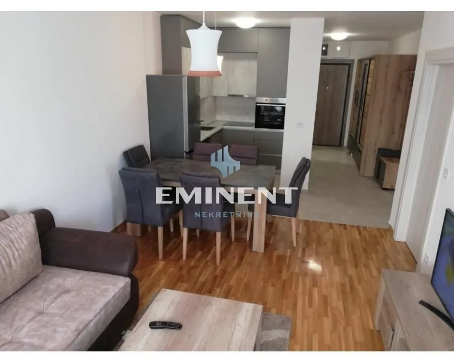 Izdavanje, dvosoban stan, 49m², Hala Pionir, Palilula Sve Podlokacije