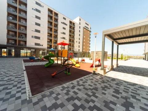 Prodaja, jednosoban stan, 48m², Stari Aerodrom, Podgorica - image 8