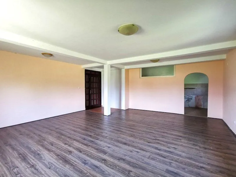 Sale, office space, 546m², Velje Brdo, Podgorica