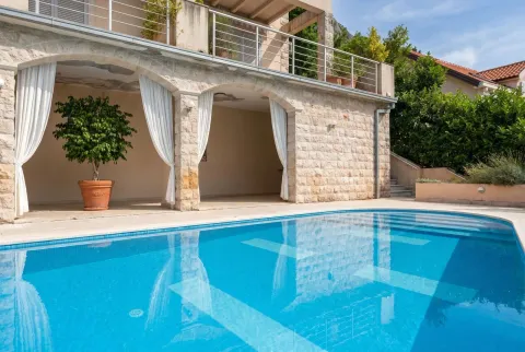 Prodaja, trosoban stan, 92m², Muo, Kotor - image 13