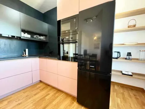 Rent, one bedroom apartment, 49m², City Kej, Podgorica - image 2