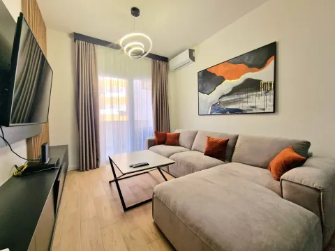 Rent, one bedroom apartment, 48m², Budva, Crna Gora - image 1