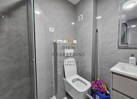 Rent, one bedroom apartment, 50m², Šušanj, Bar - image 3