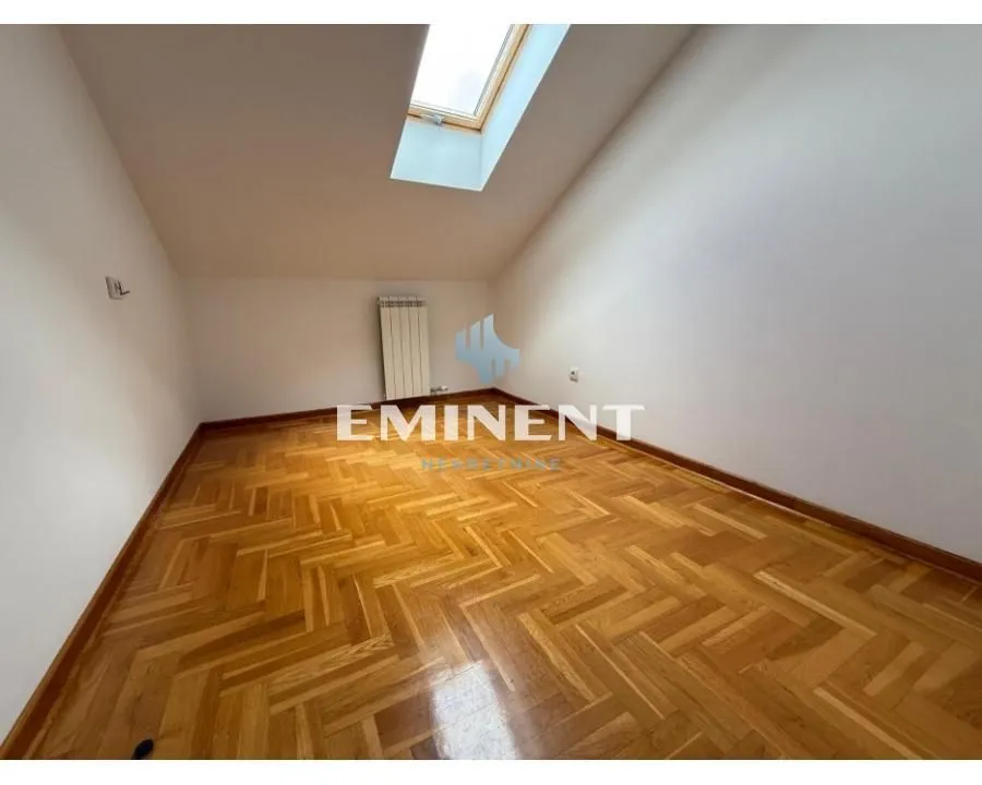 Rent, apartment, 126m², Zemun Sve Podlokacije, Beograd