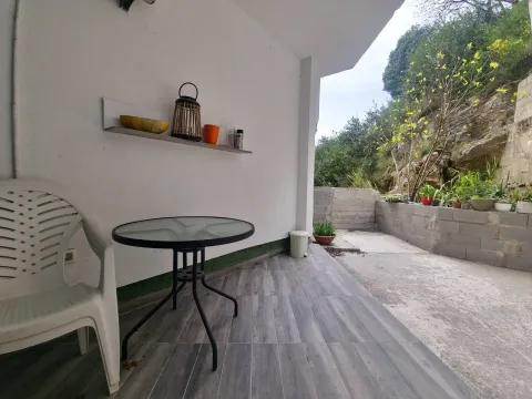 Rent, one bedroom apartment, 59m², Bečići, Budva - image 9