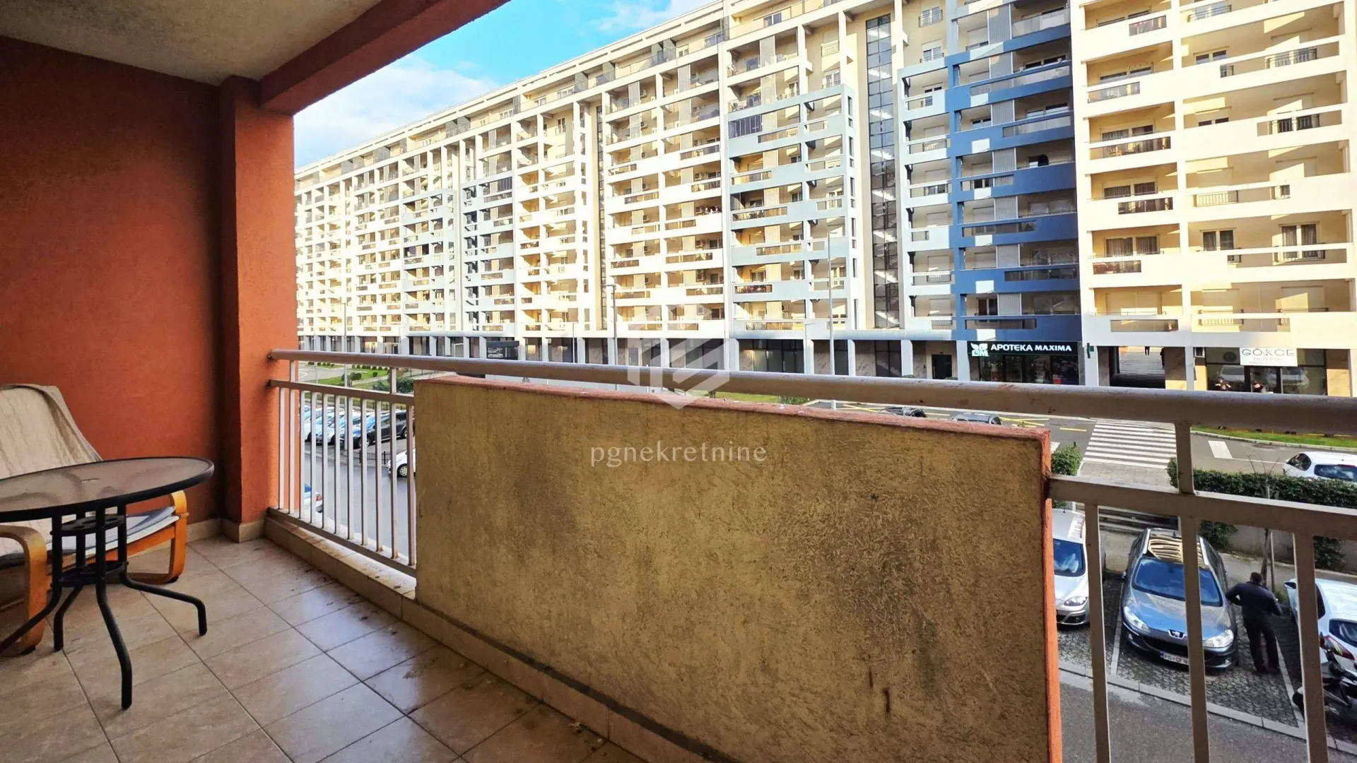 Izdavanje, dvosoban stan, 80m², City Kvart, Podgorica