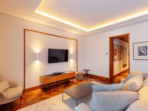 Izdavanje, jednosoban stan, 95m², Porto Montenegro, Tivat - image 19