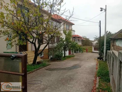 Sale, house, 74m², Čukarica, Beograd